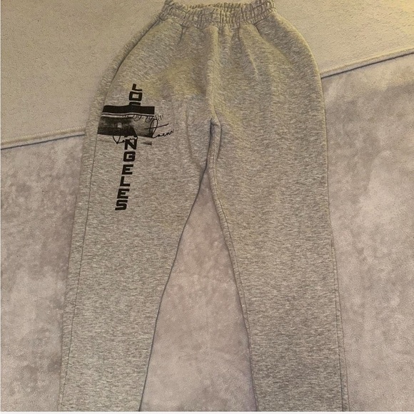 PrettyLittleThing Grey Los Angeles Sweatpants #plt  #grey #sweatpants - Picture 1 of 4